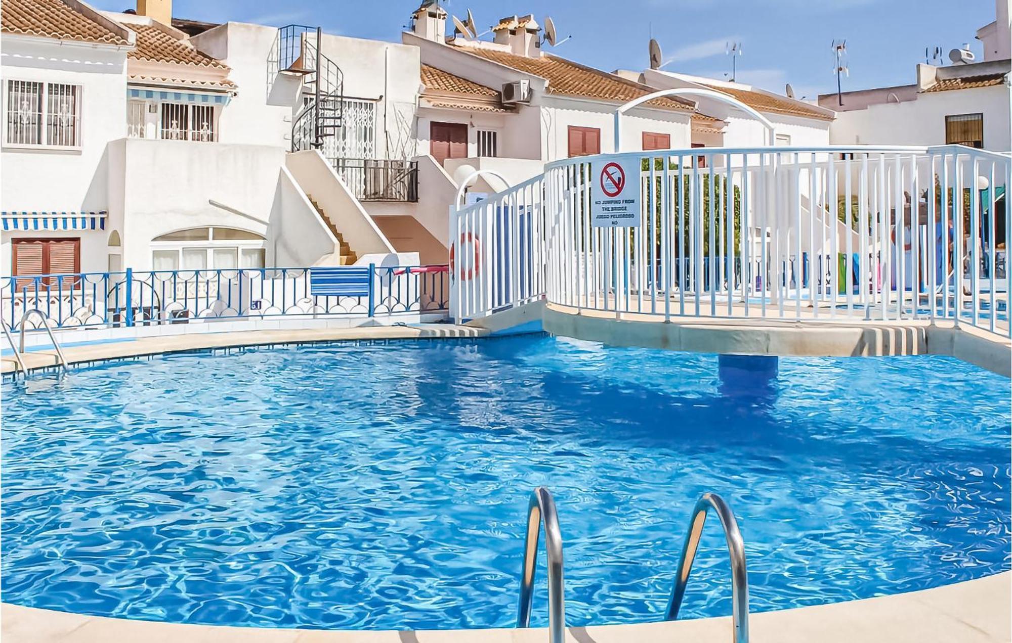 Amazing Apartment In Torrevieja With Wifi Exterior foto